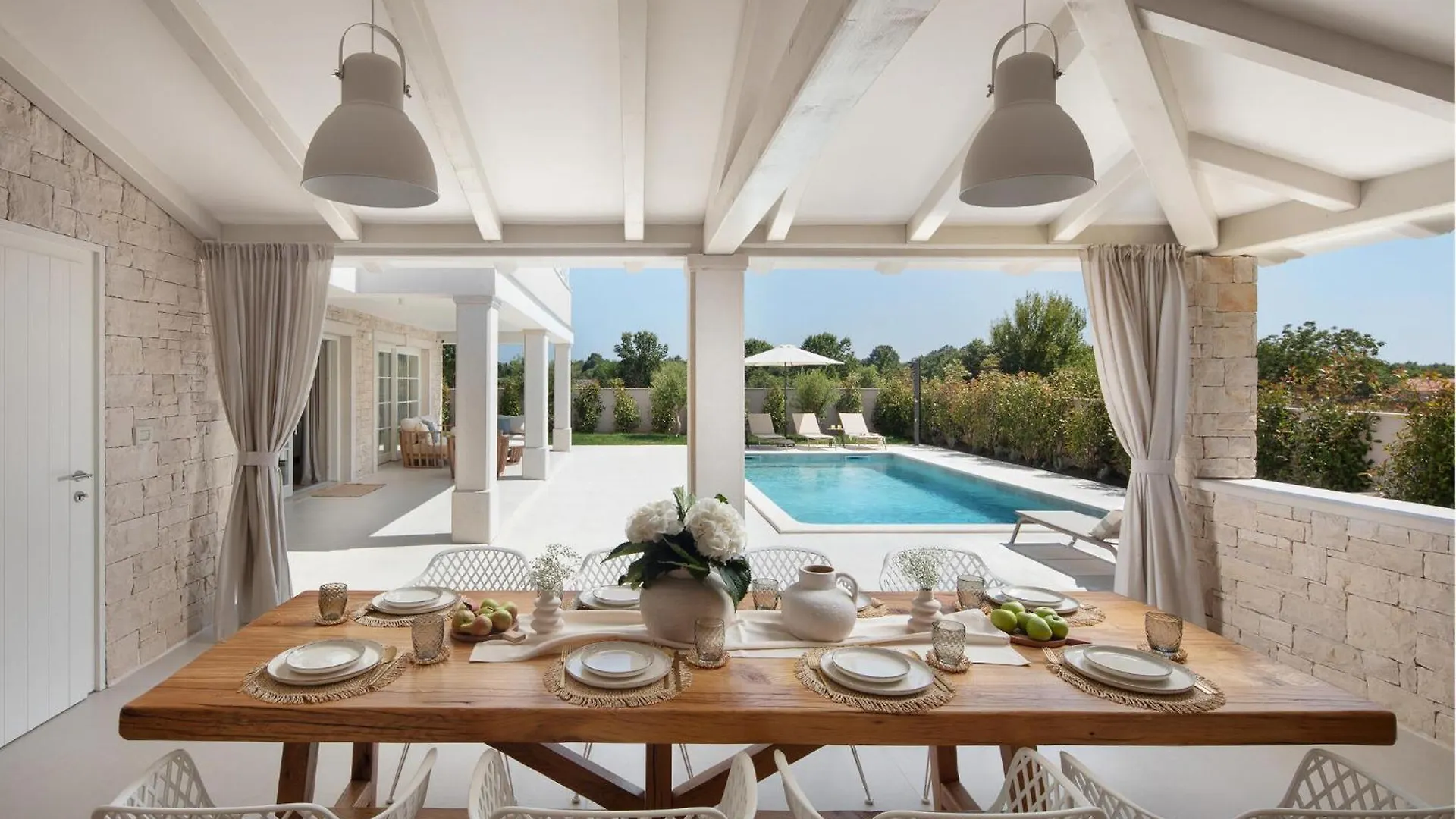 4 Bedroom Gorgeous Home In Žminj 0*,
