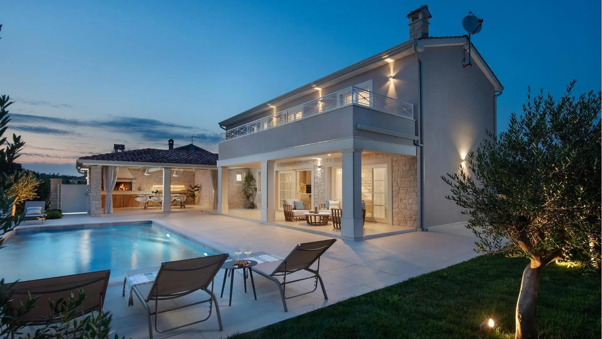 4 Bedroom Gorgeous Home In Žminj